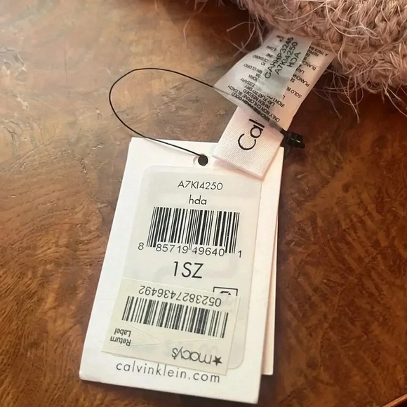 NWT Calvin Klein Ombre Mohair Look Infinity Scarf - Picture 5 of 6